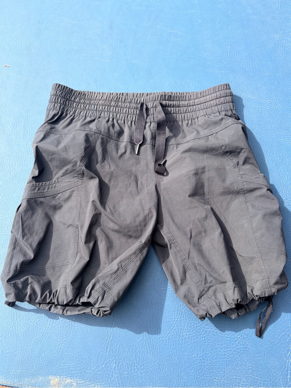 LULULEMON VINTAGE RARE SHORTS  Women's BLACK 6